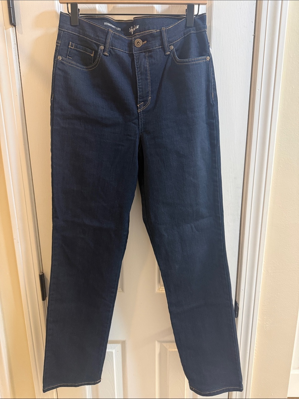 Style & Co. Dark Blue Straight Leg Women’s Jeans Size 10